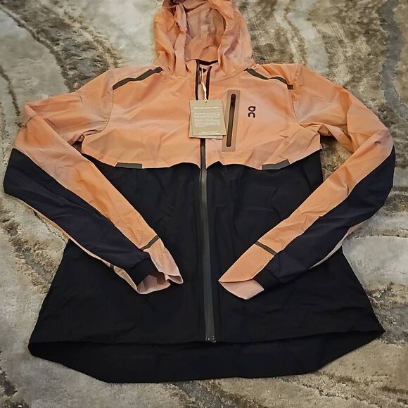 On running womens weather jacket lumos woodrose black Size xs. New with tags - Picture 5 of 10